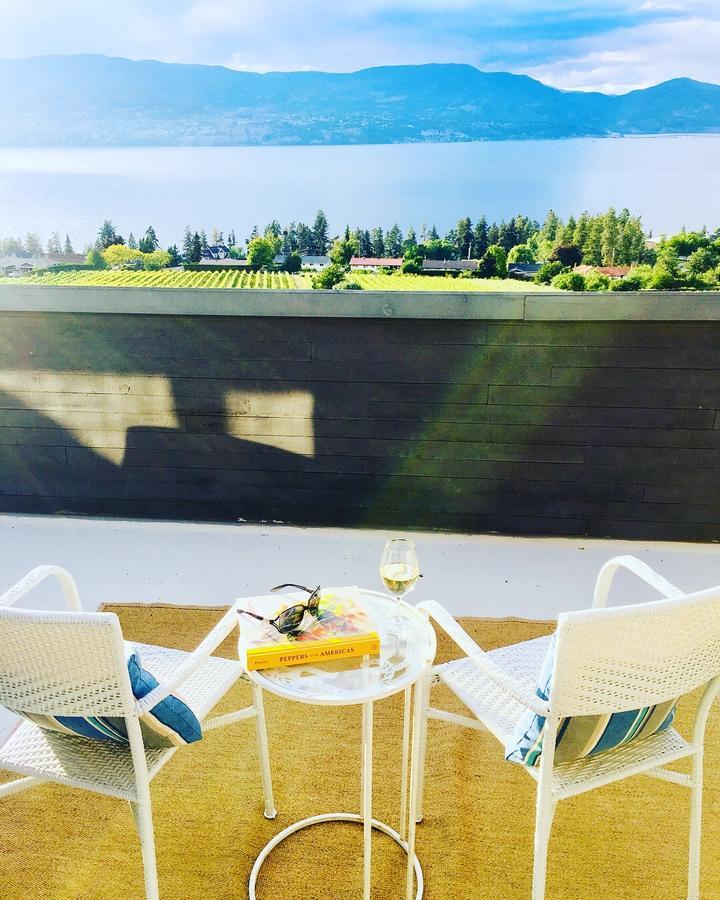 Summerhill Estate House Panzió Kelowna Kültér fotó